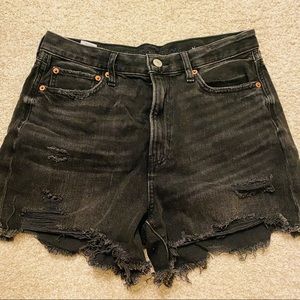 American Eagle 90s boyfriend black denim distressed shorts